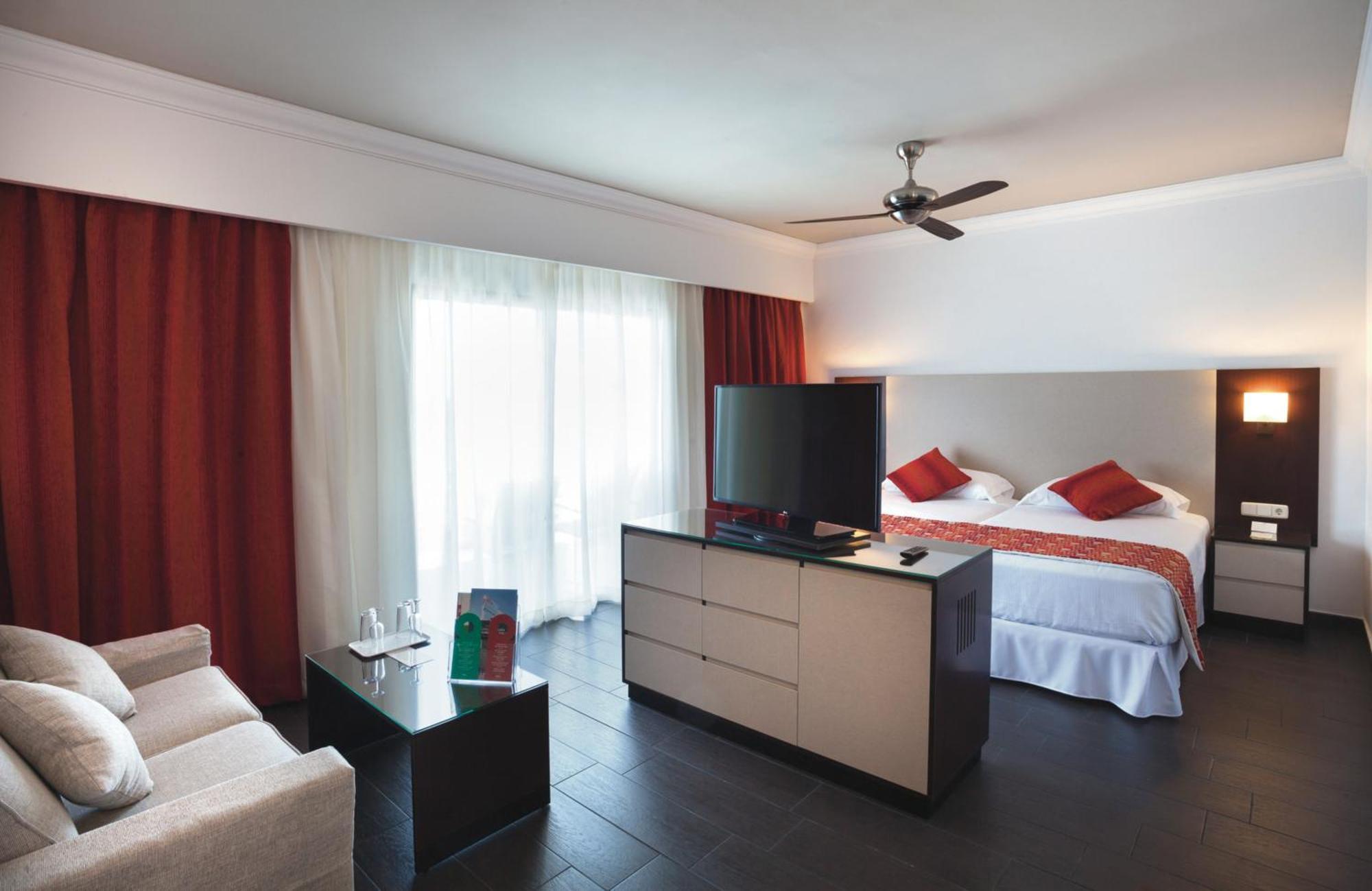 Junior Suite,1740687861:JPEG