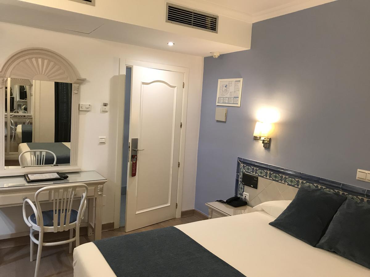 Single Room,537418464:JPEG